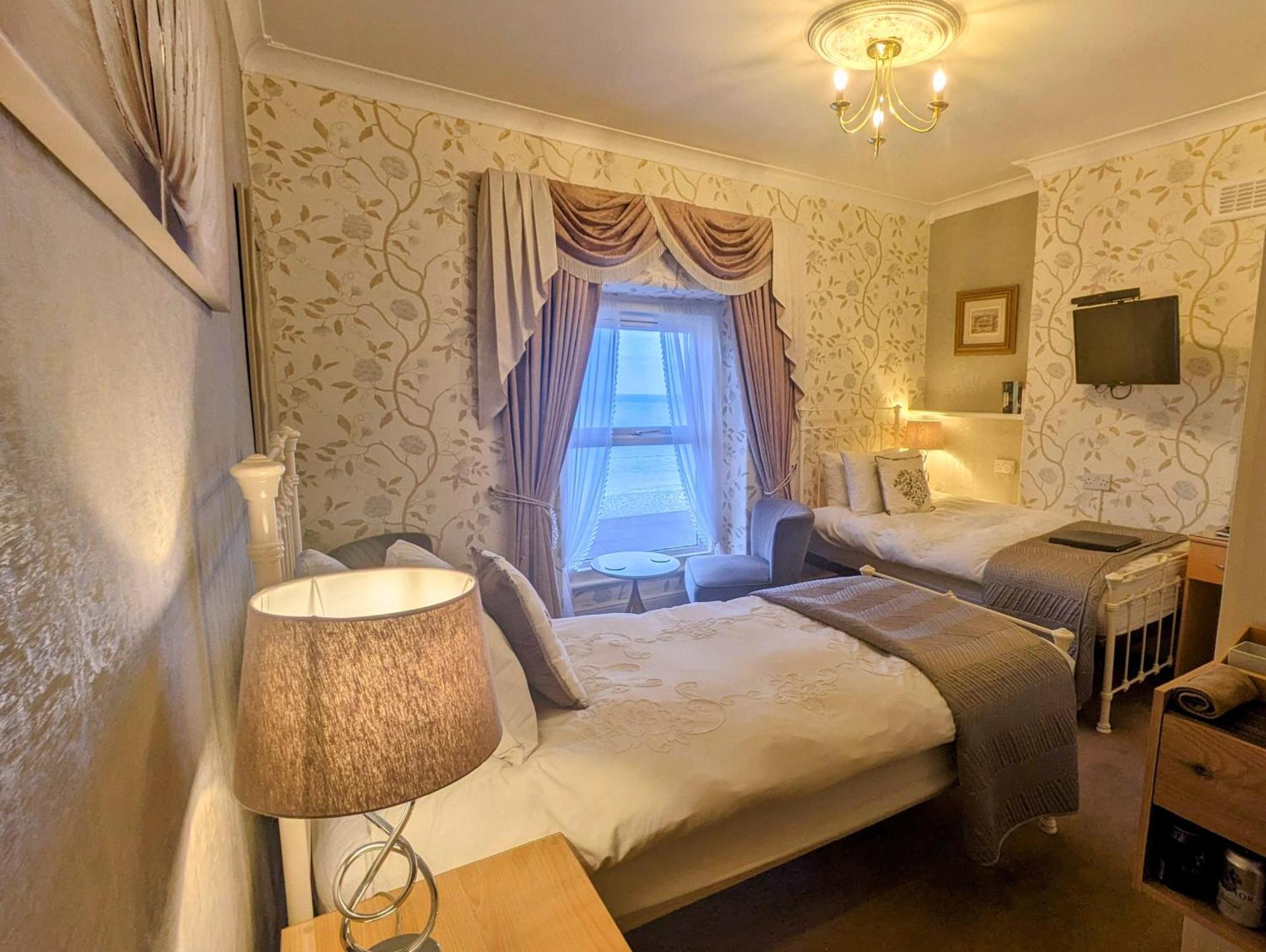 Stratford House Exclusively For Adults Hotell Llandudno Eksteriør bilde