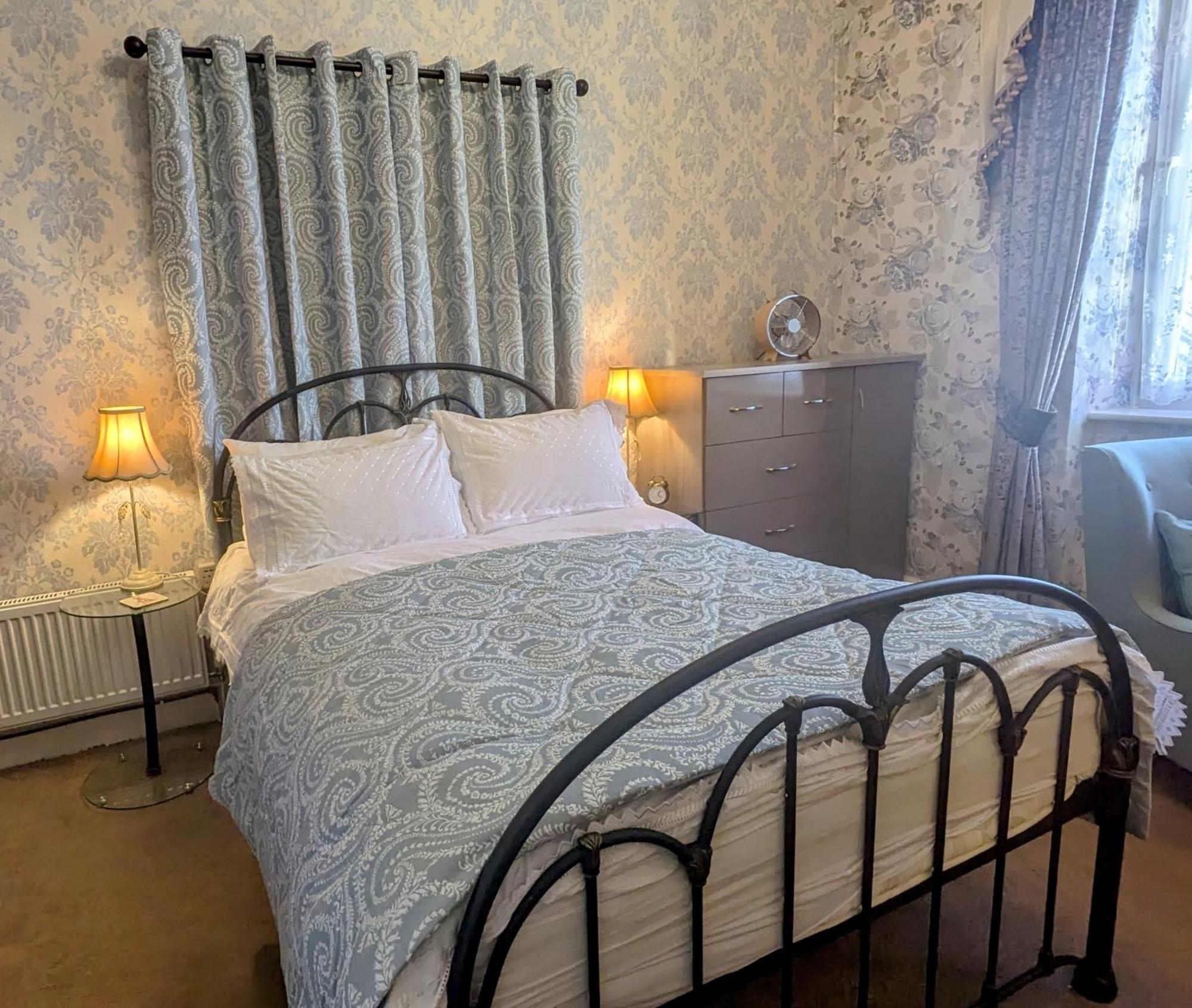 Stratford House Exclusively For Adults Hotell Llandudno Eksteriør bilde