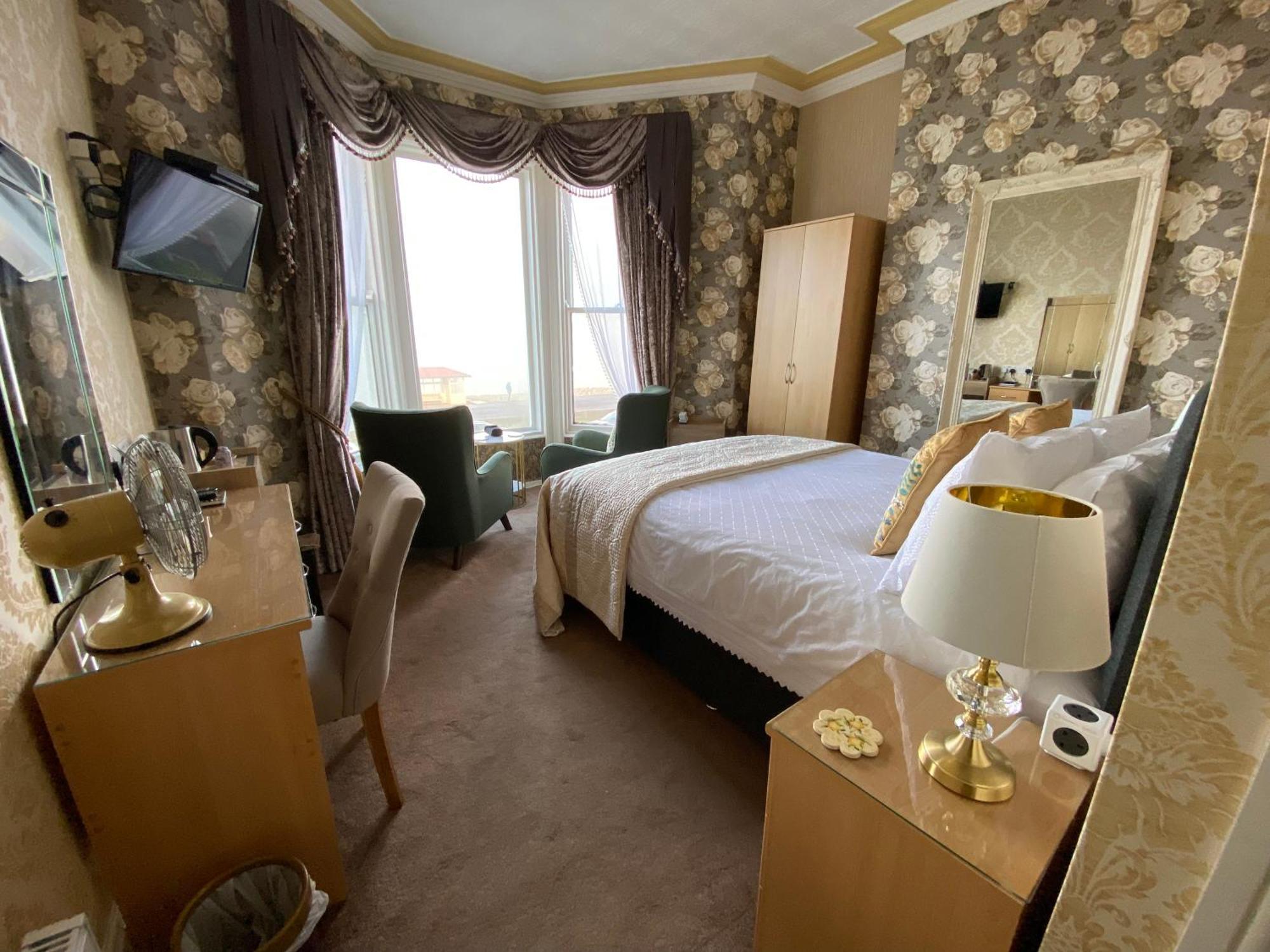 Stratford House Exclusively For Adults Hotell Llandudno Eksteriør bilde