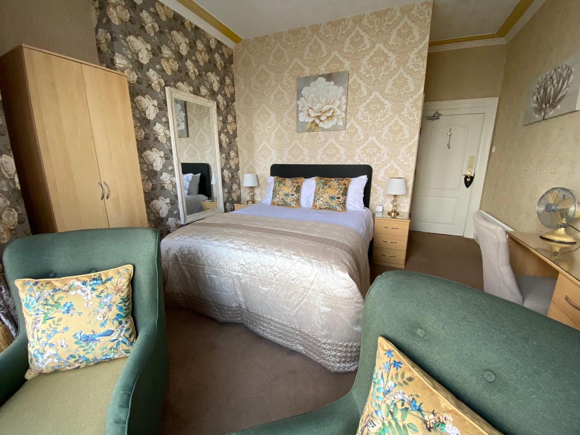 Stratford House Exclusively For Adults Hotell Llandudno Eksteriør bilde